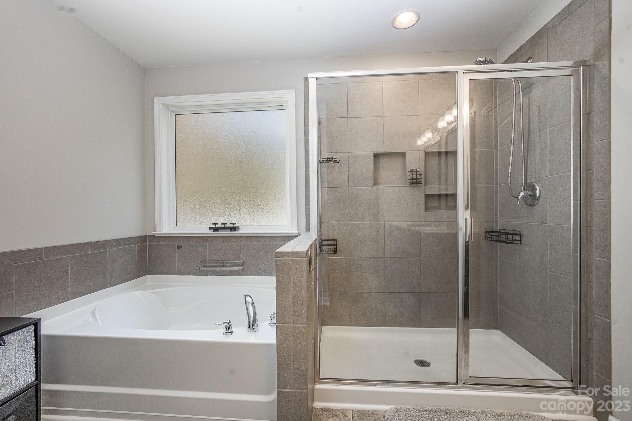 Hidden Lakes - Residential