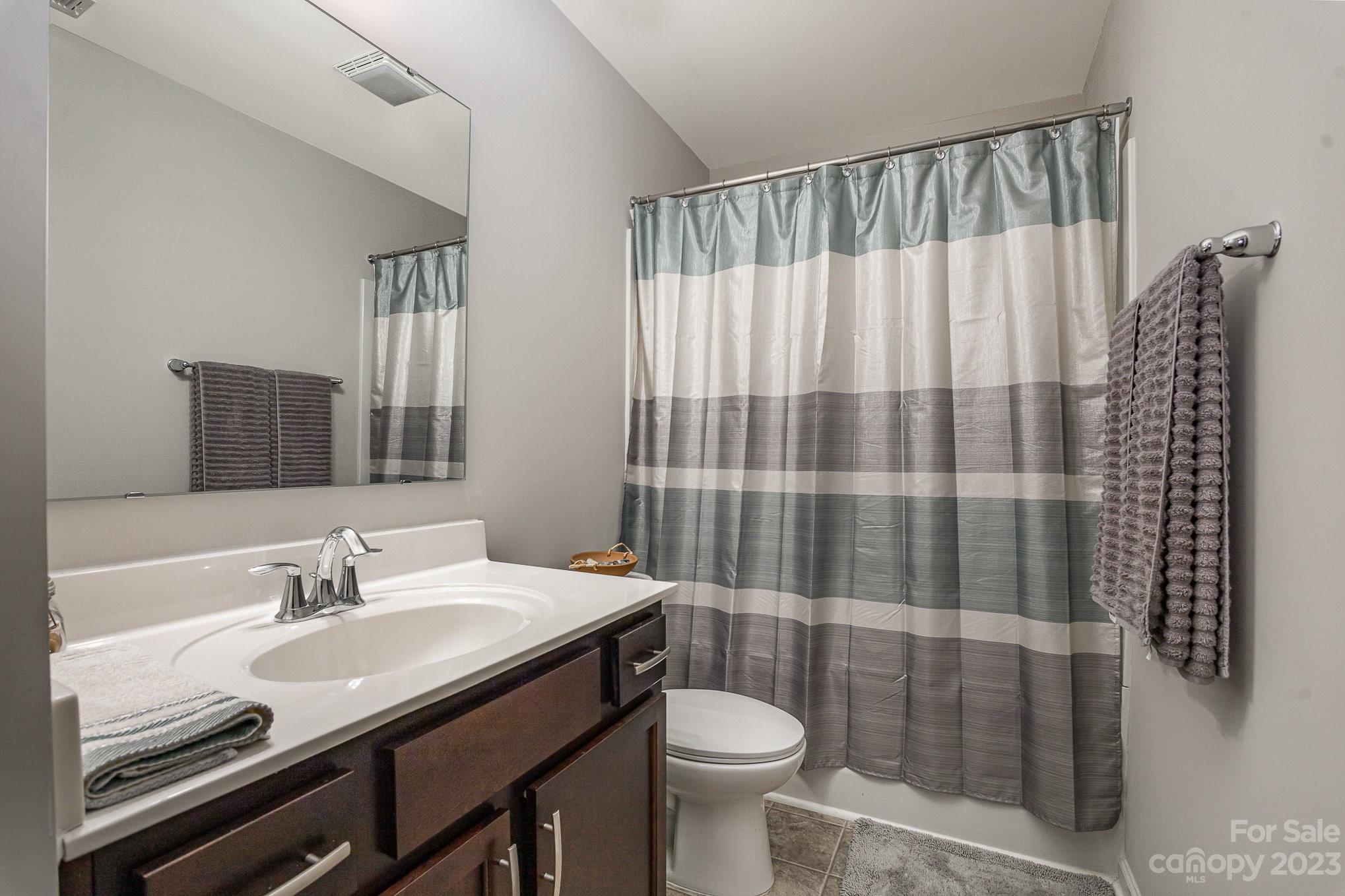 Hidden Lakes - Residential