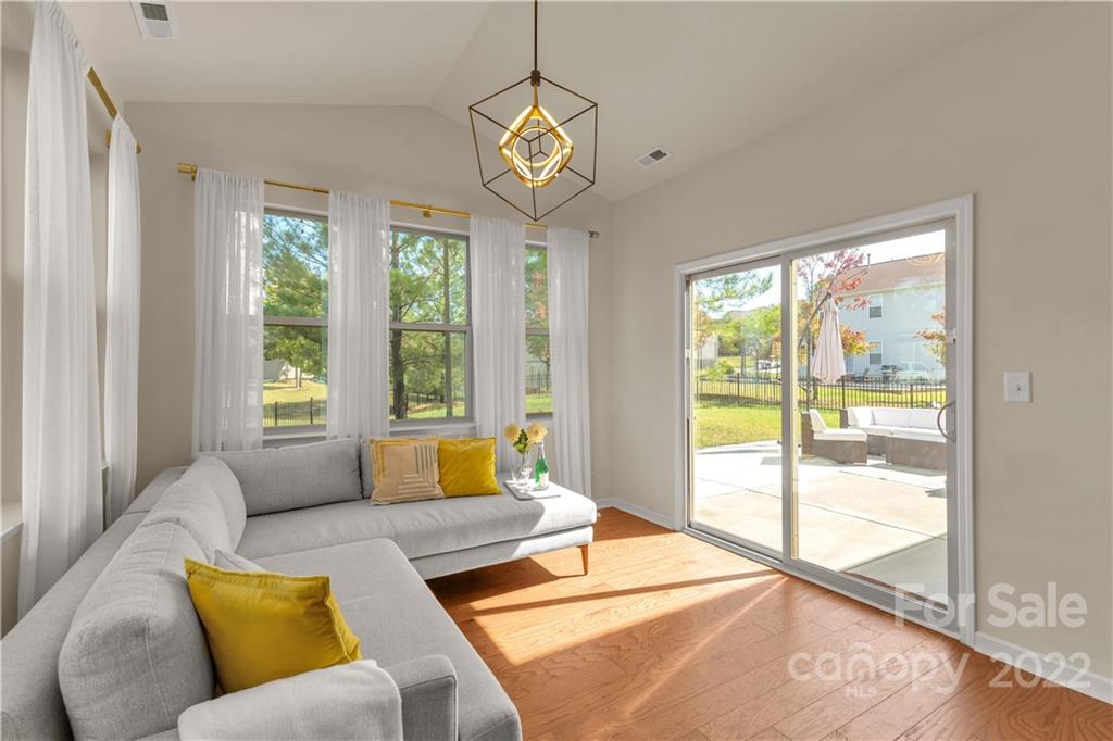 Somerset At Autumn Cove - Residential