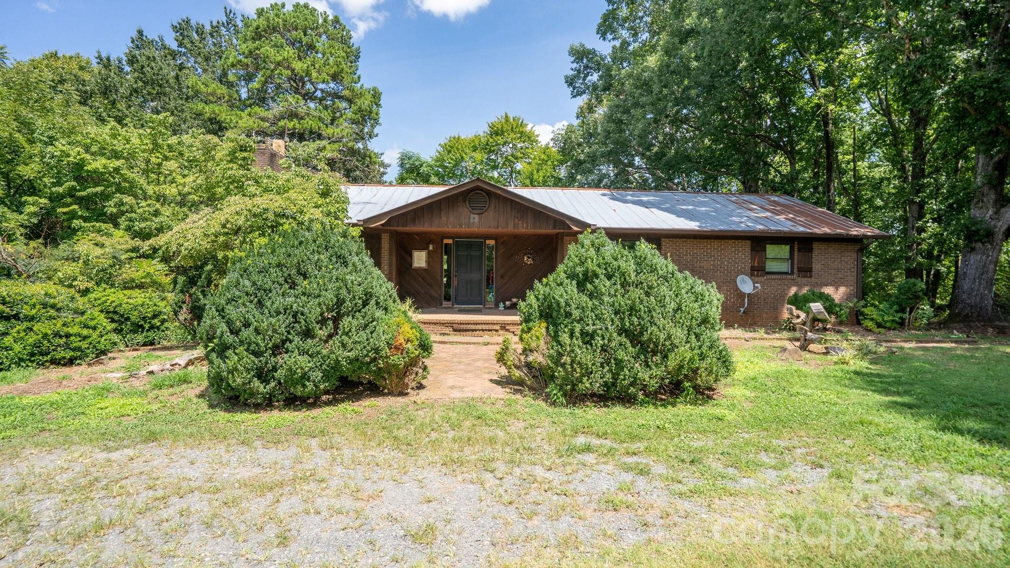 1101 Sleepy Hollow Road