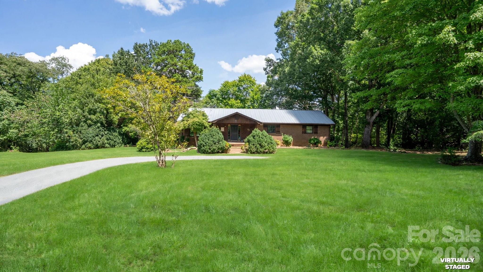 1101 Sleepy Hollow Road