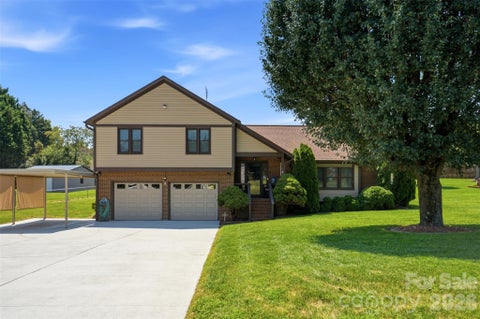 Photo of 118 Sherwood Drive, Taylorsville, NC 28681 (MLS # 4419328)