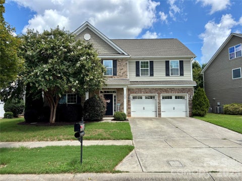 Photo of 3829 Franklin Meadows Drive, Matthews, NC 28105 (MLS # 4412409)