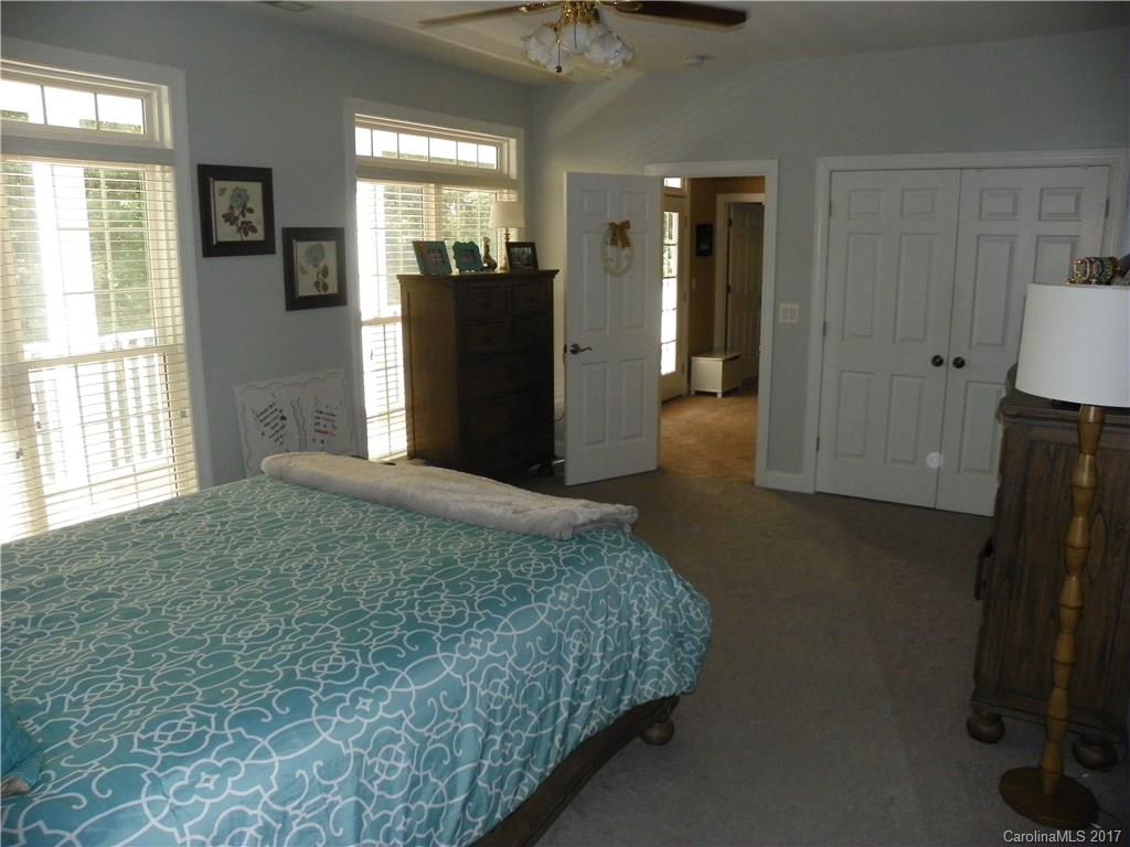 Tara Oaks - Residential