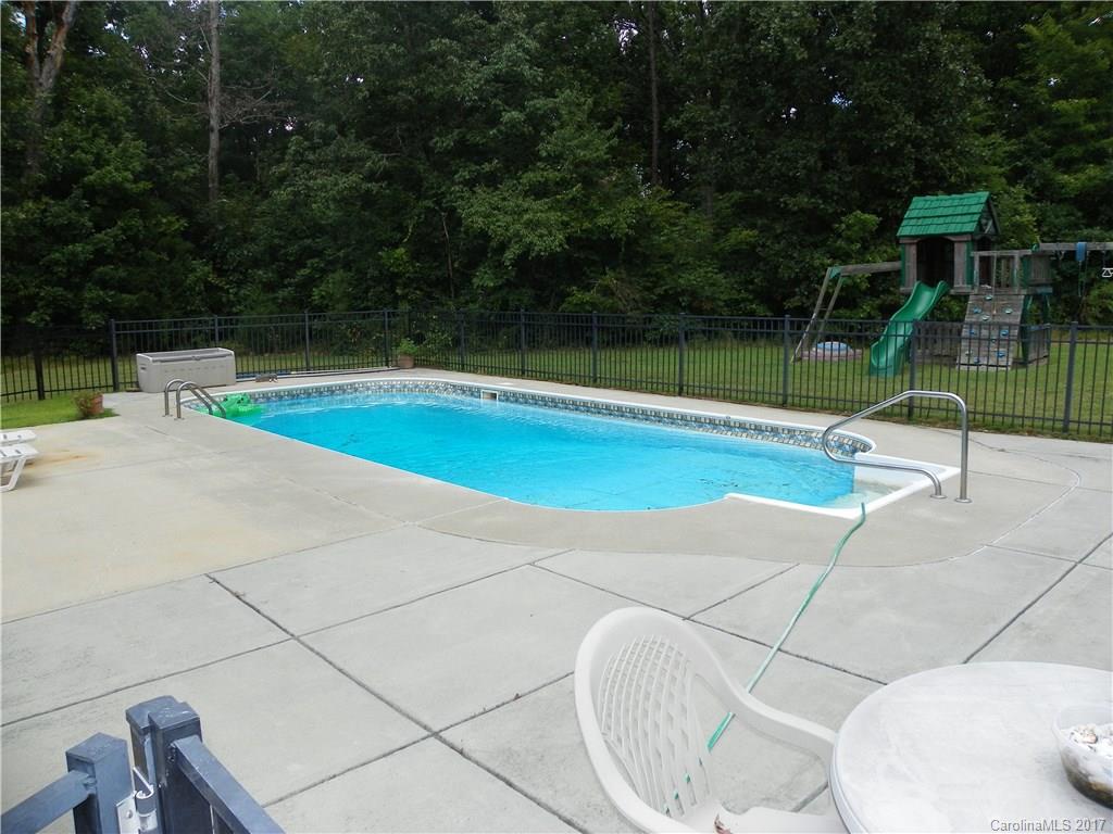 Tara Oaks - Residential