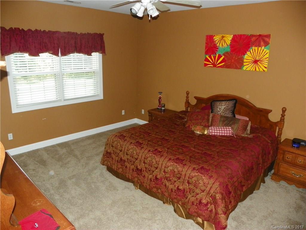 Tara Oaks - Residential