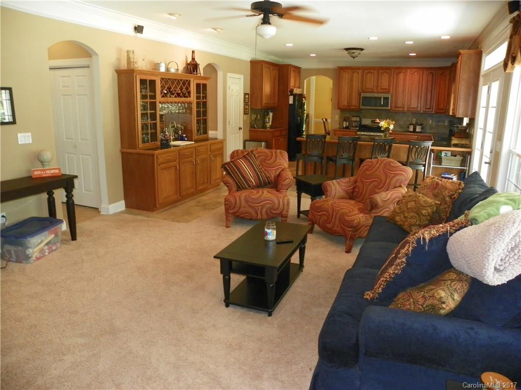 Tara Oaks - Residential