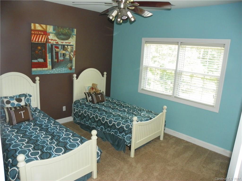 Tara Oaks - Residential