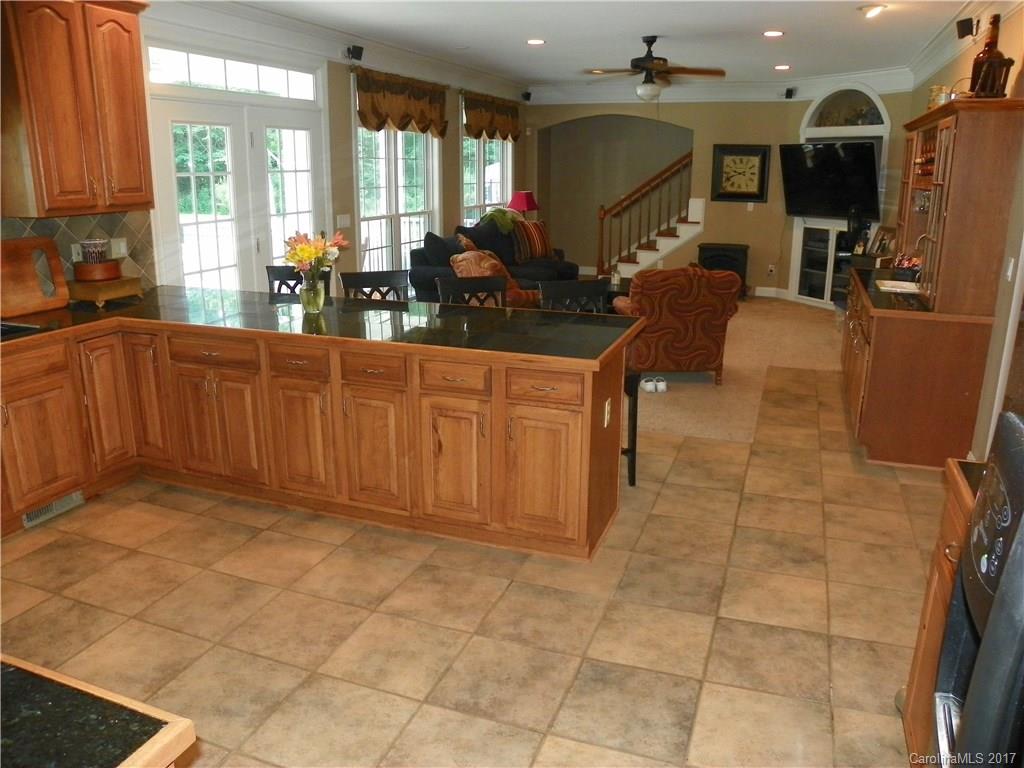 Tara Oaks - Residential