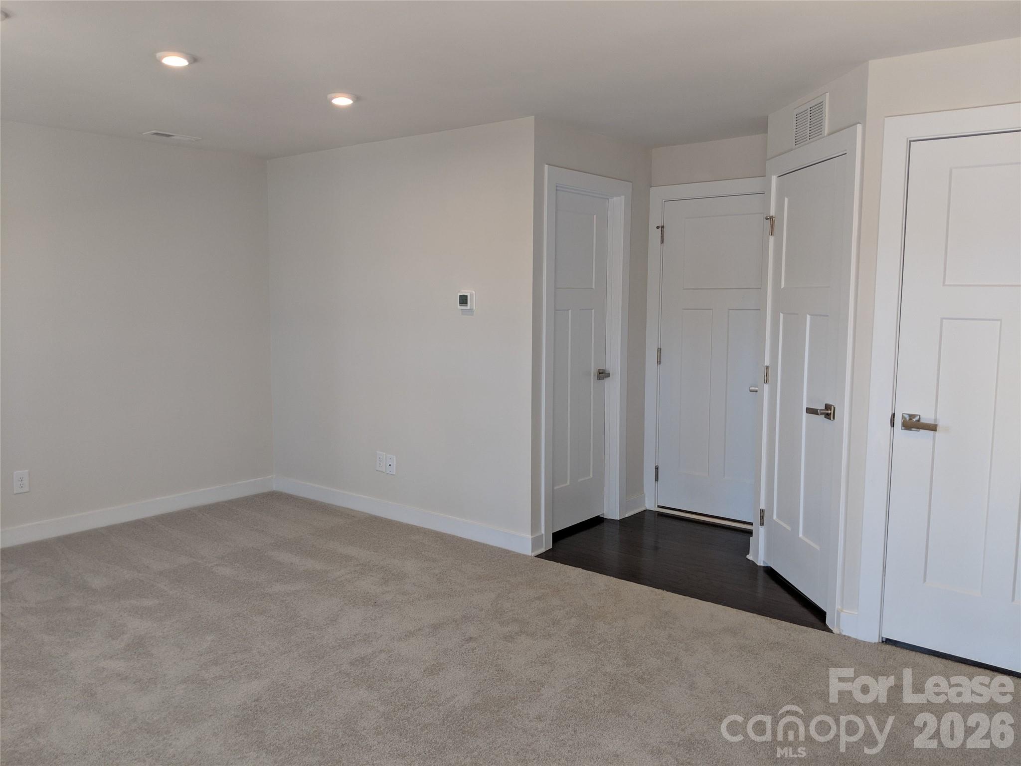 Townes of Oakhurst - Residential Lease