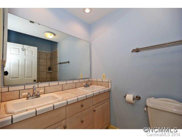 Oakwood Knolls - Residential