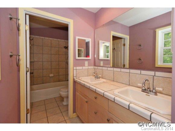 Oakwood Knolls - Residential