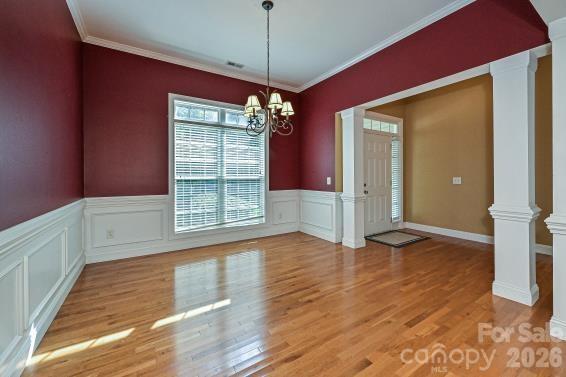 2715 Lakeview Circle