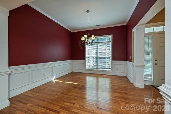 2715 Lakeview Circle