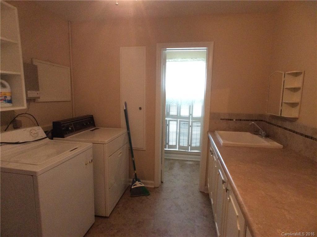 Woodsdale Acres - Residential Lease