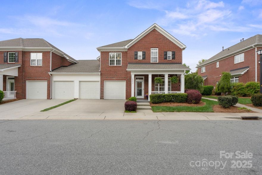 WONDERFUL HOME LOCATED WITHIN WALKING DISTANCE TO JETTON PARK, RESTAURANTS, GROCERY STORE, BANKS,SHOPPING AND DOCTORS OFFICES- THIS IS AN AMAZING FIND! OPEN FLOOR PLAN WITH A SOARING TWO STORY GREAT ROOM- NEW INTERIOR PAINT- WHITE KITCHEN CABINETS, GRANITE COUNTERS, TILE BACKSPLASH, SIT AT BAR- COZY BREAKFAST AREA- SPACIOUS OWNERS RETREAT INCLUDES WALK IN CLOSET WITH ORGANIZER- OWNERS BATH WITH DUAL SINKS, GARDEN TUB, AND TILE SHOWER- UPPER LEVEL INCLUDES OPEN LOFT AREA OVERLOOKING GREAT ROOM- 2 UPPER BEDROOMS- FULL BATH- LARGE WALK IN ATTIC STORAGE AREA- SLIDING GLASS DOOR LEADS YOU TO THE COZY BRICK COURTYARD WITH PATIO AND GARDEN AREA- COVERED AWNING- PRIVATE GATE AND GRILLING AREA- COMMUNITY SIDEWALKS FOR EVENING STROLLS- THIS PROPERTY IS A MUST SEE!