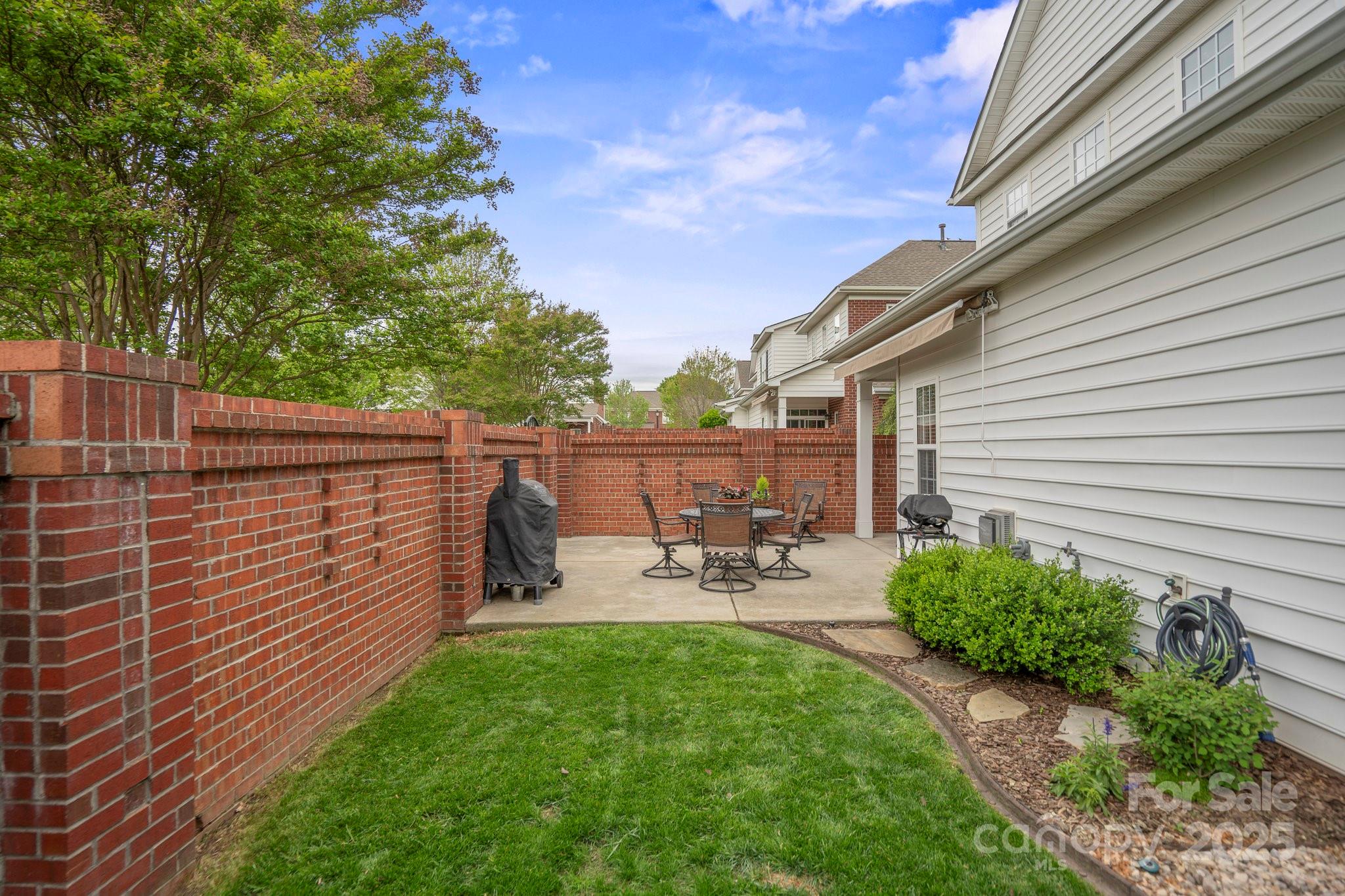 St Philip Square - Residential