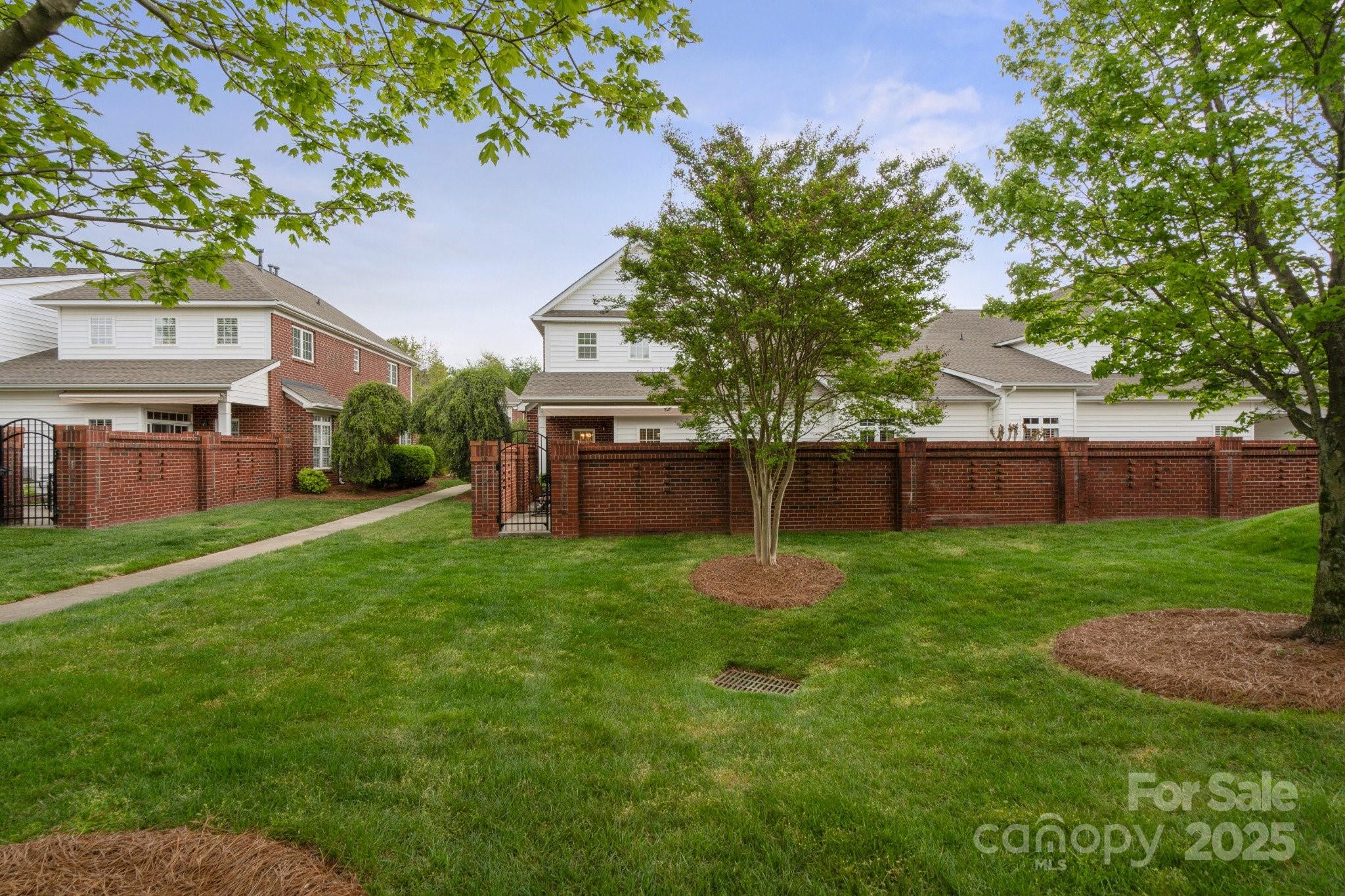 St Philip Square - Residential