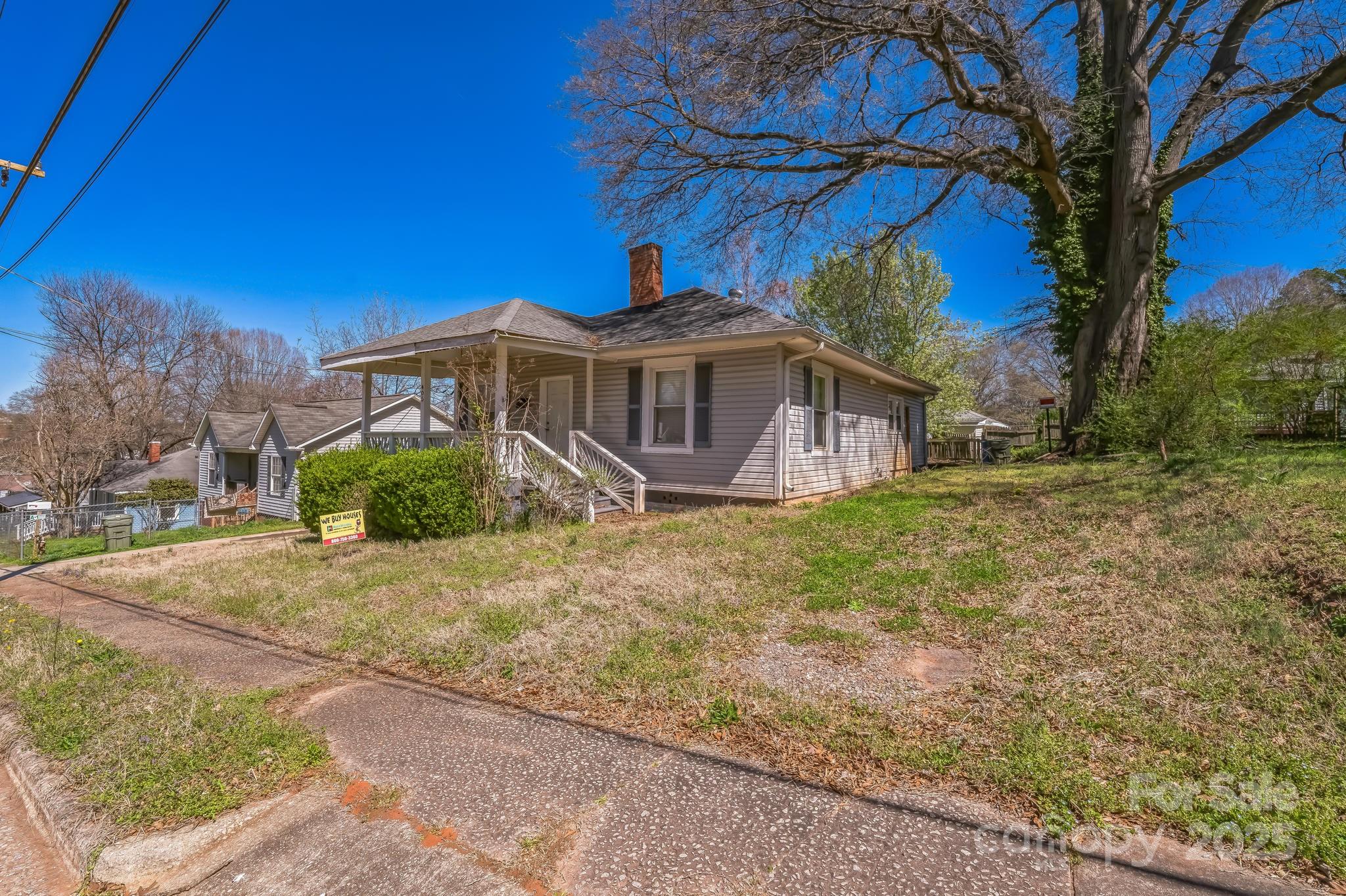 405 Link Street