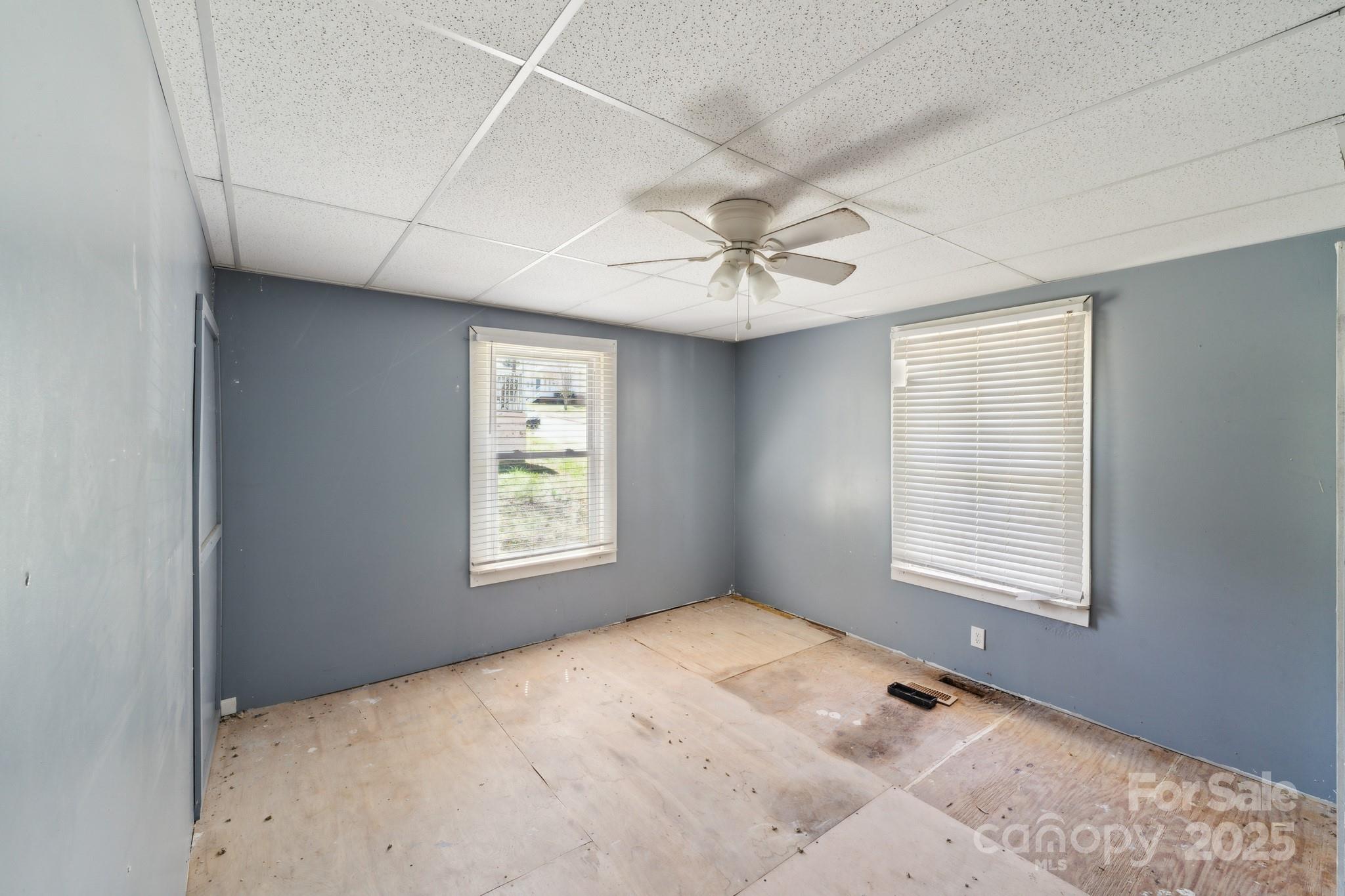 405 Link Street