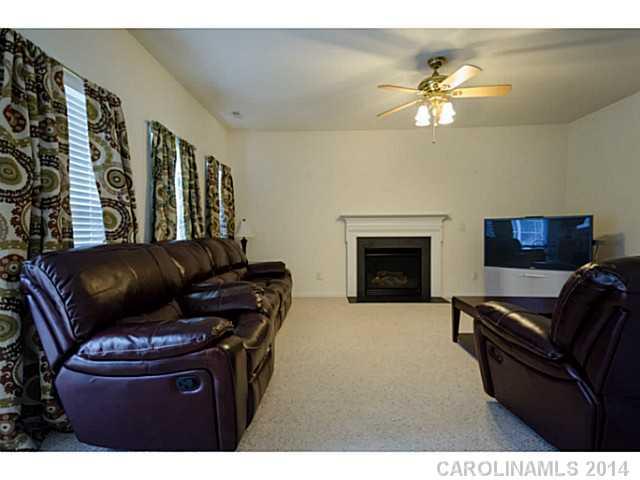 Autumn Cove At Lake Wylie - Residential
