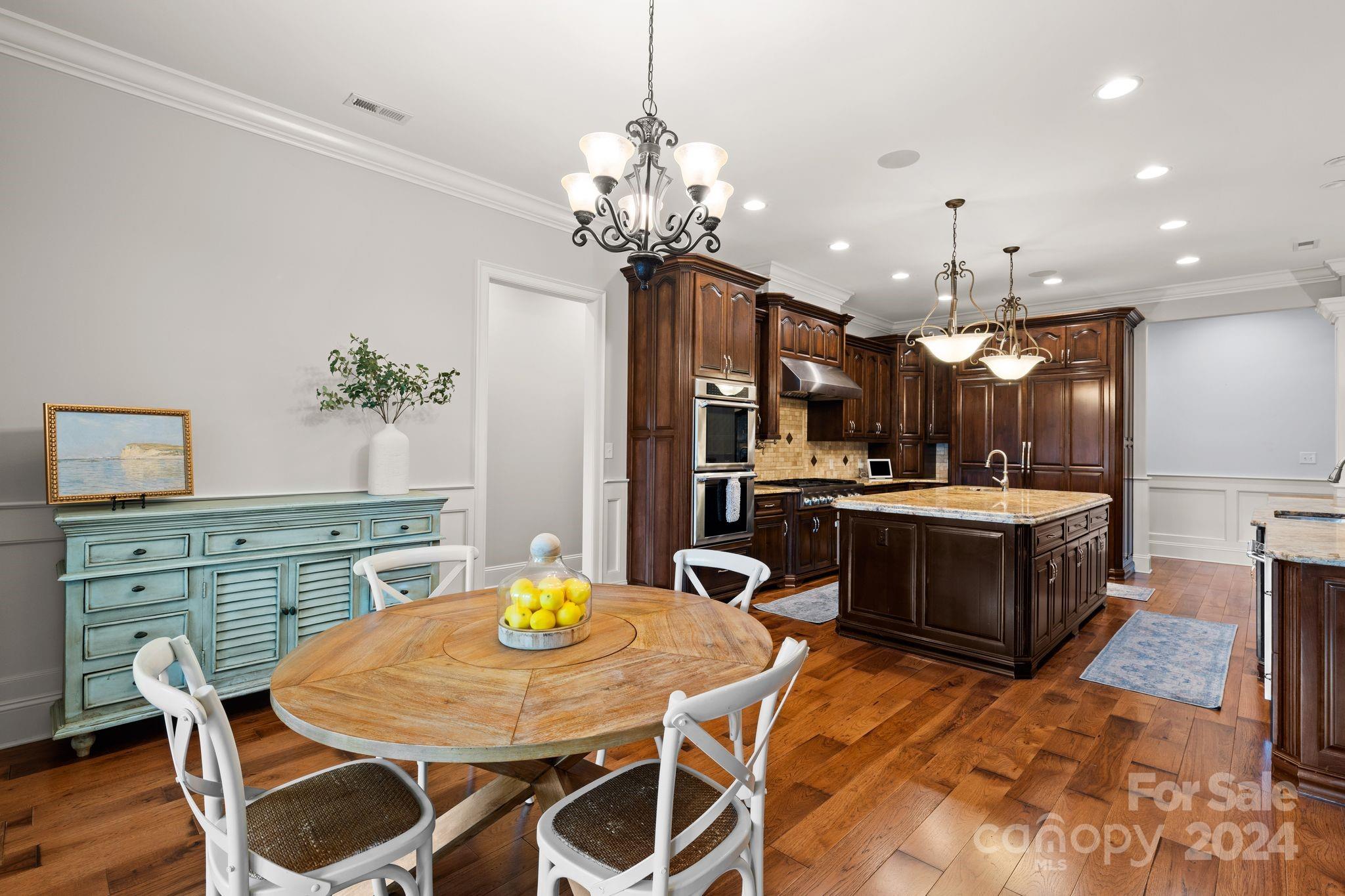 Lakepoint - Residential