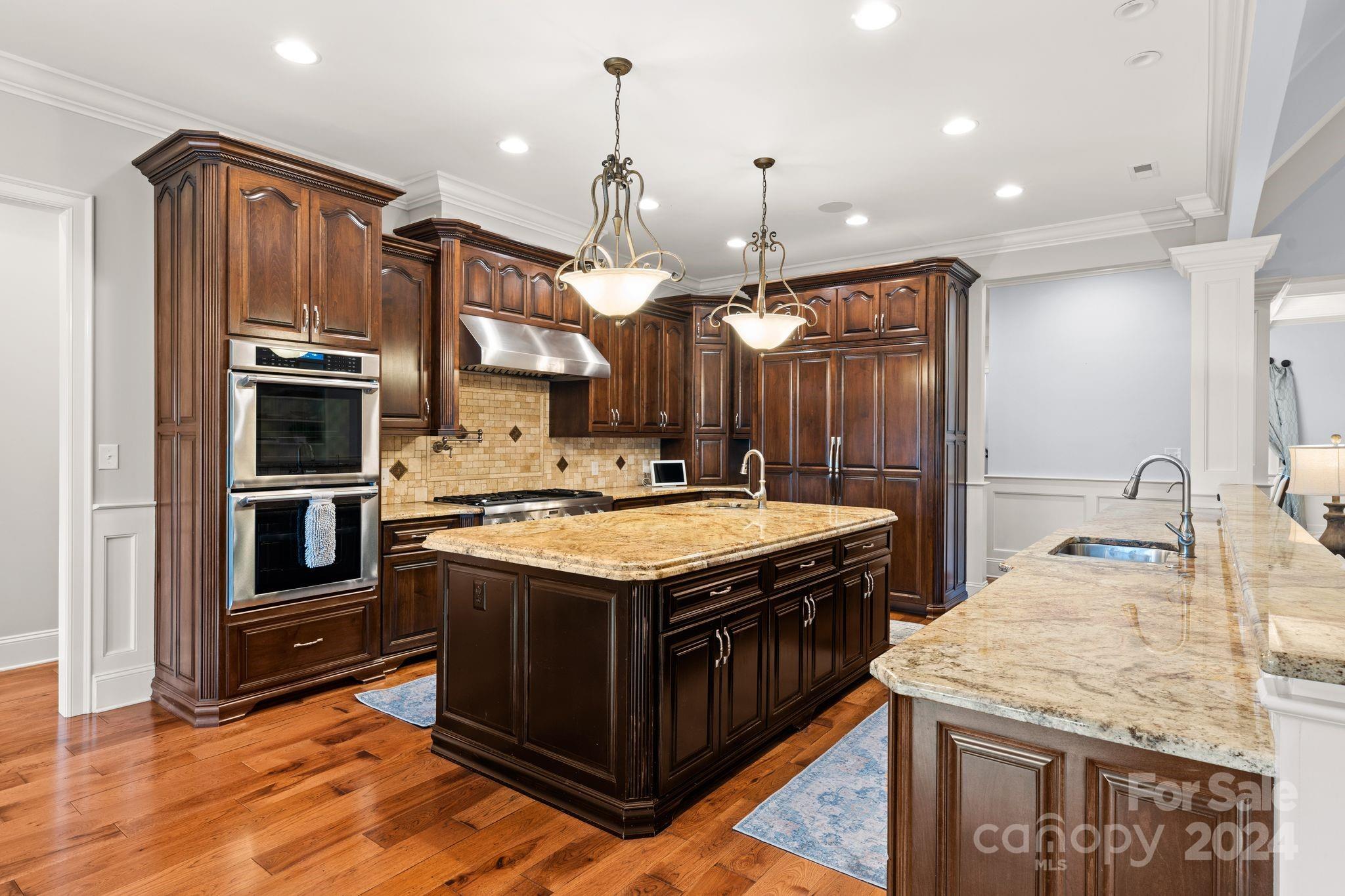 Lakepoint - Residential