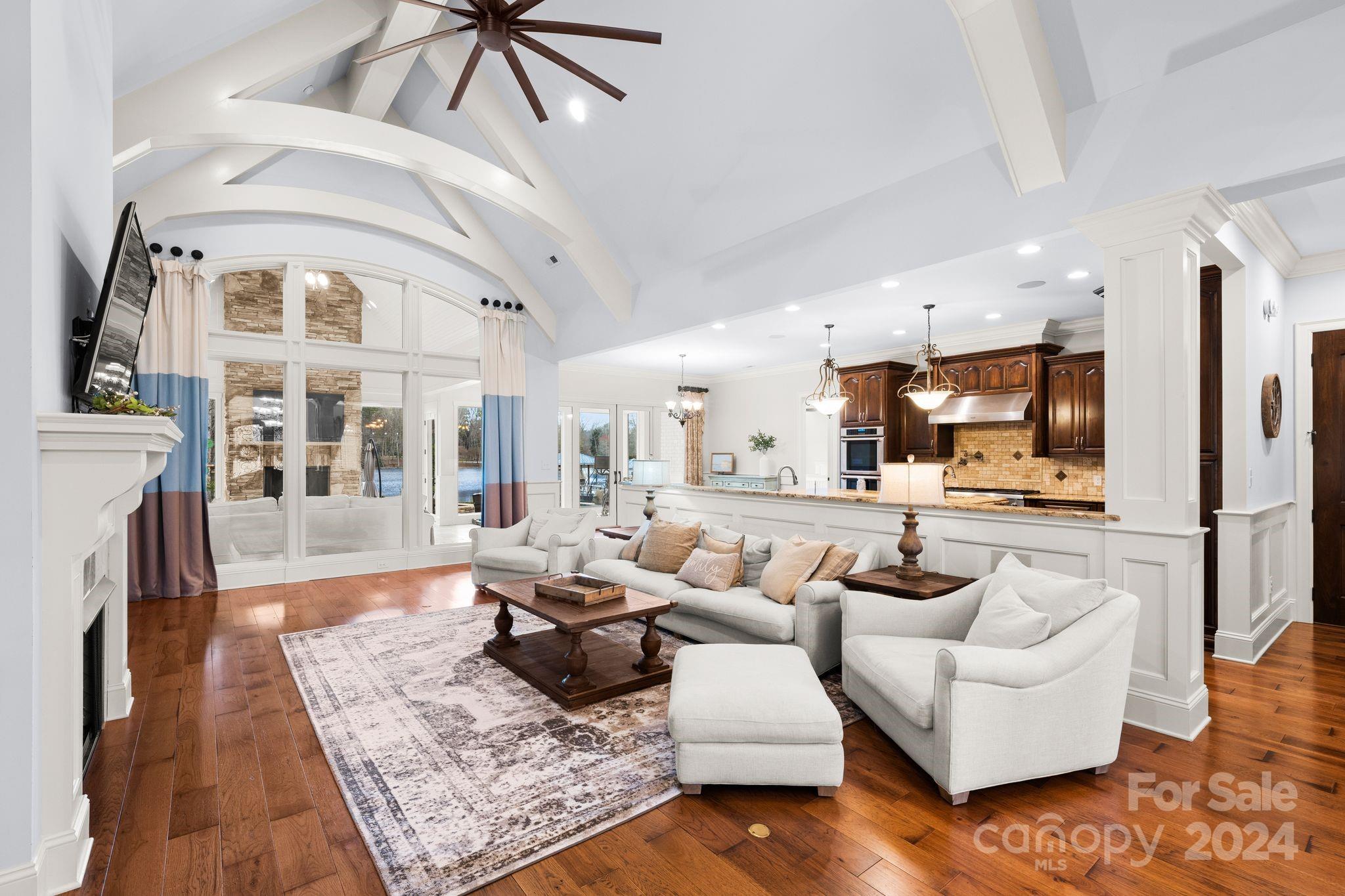 Lakepoint - Residential