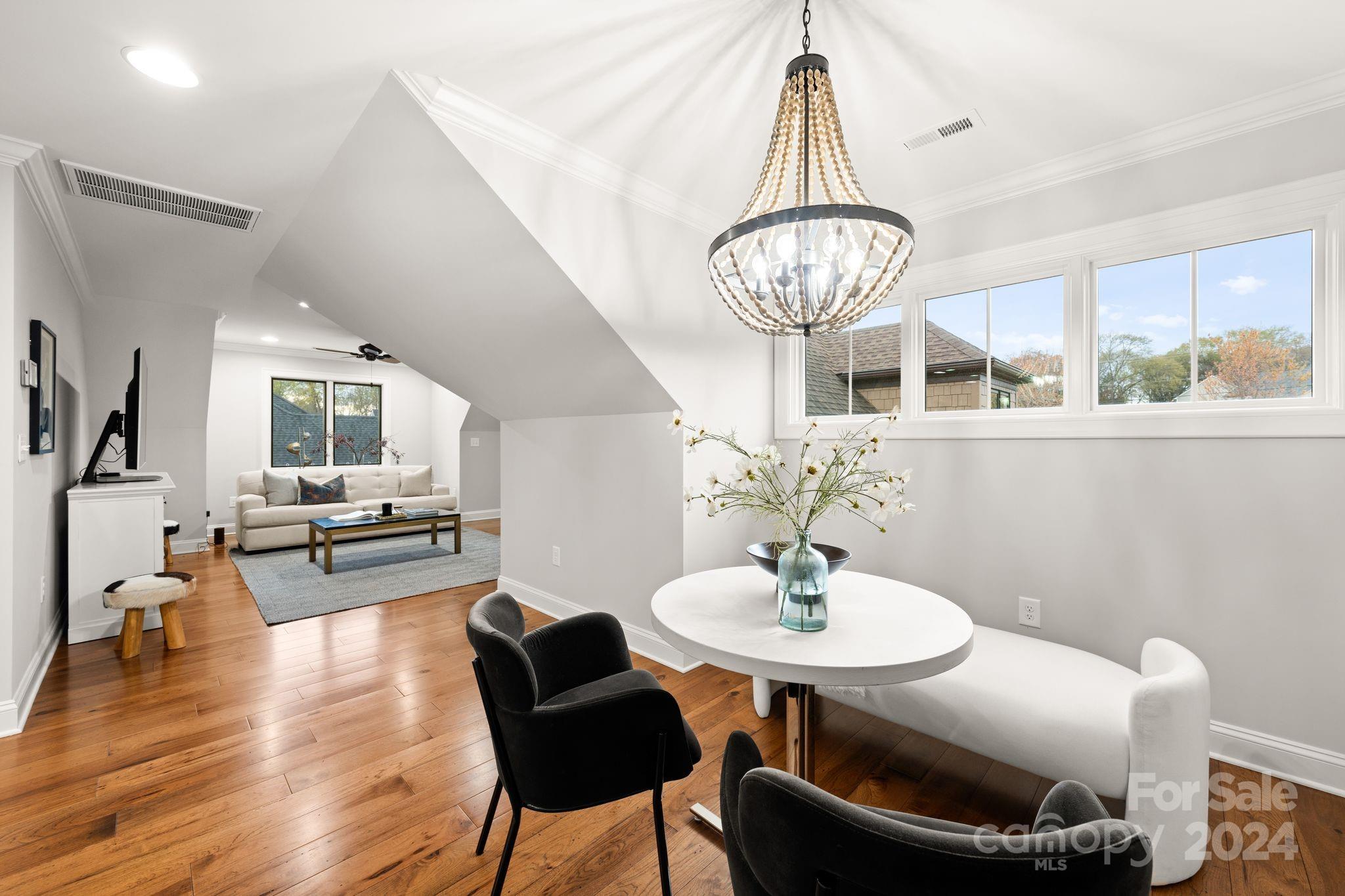 Lakepoint - Residential