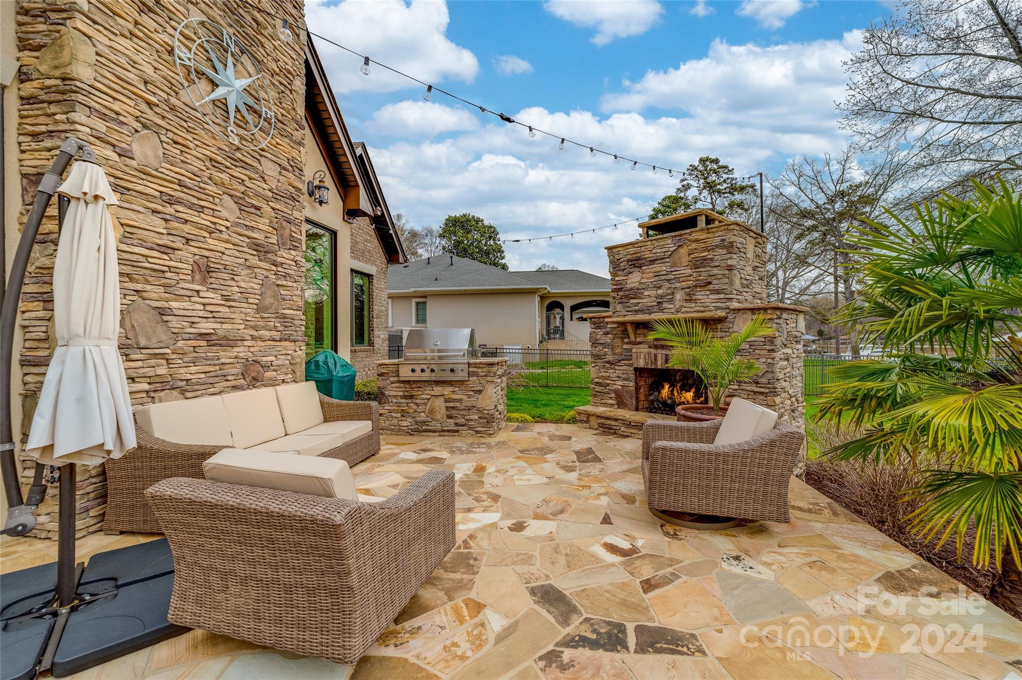 Lakepoint - Residential