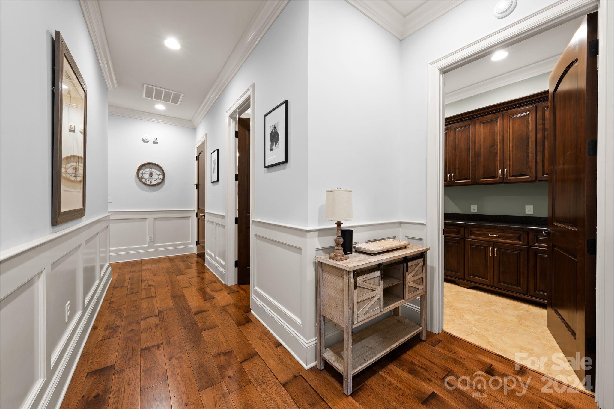 Lakepoint - Residential