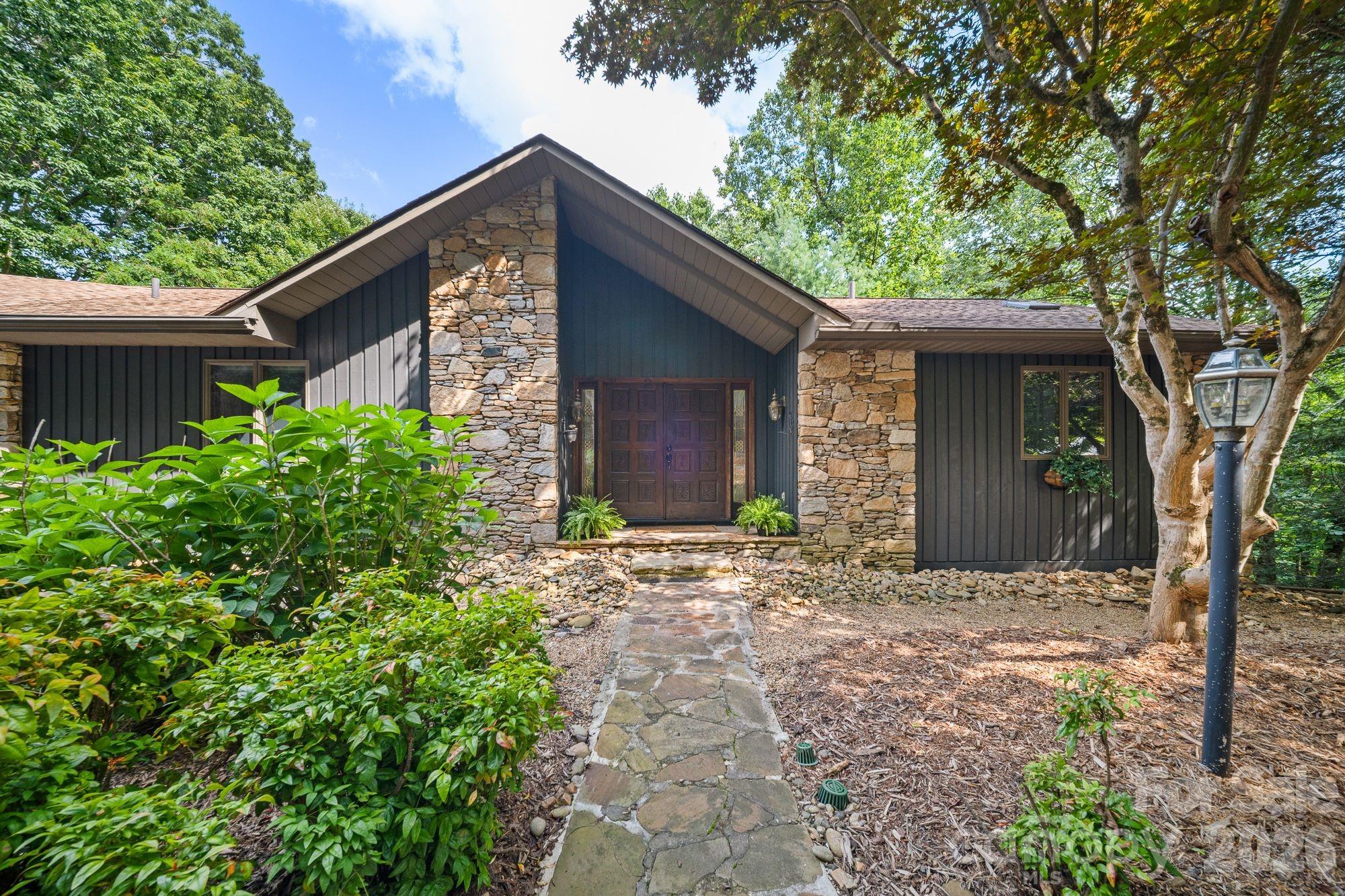 1105 High Vista Drive