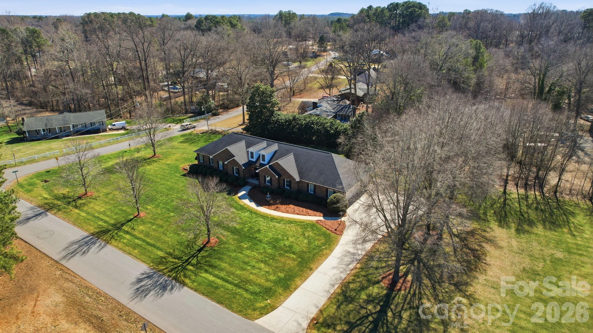 6604 Lowesville Lane