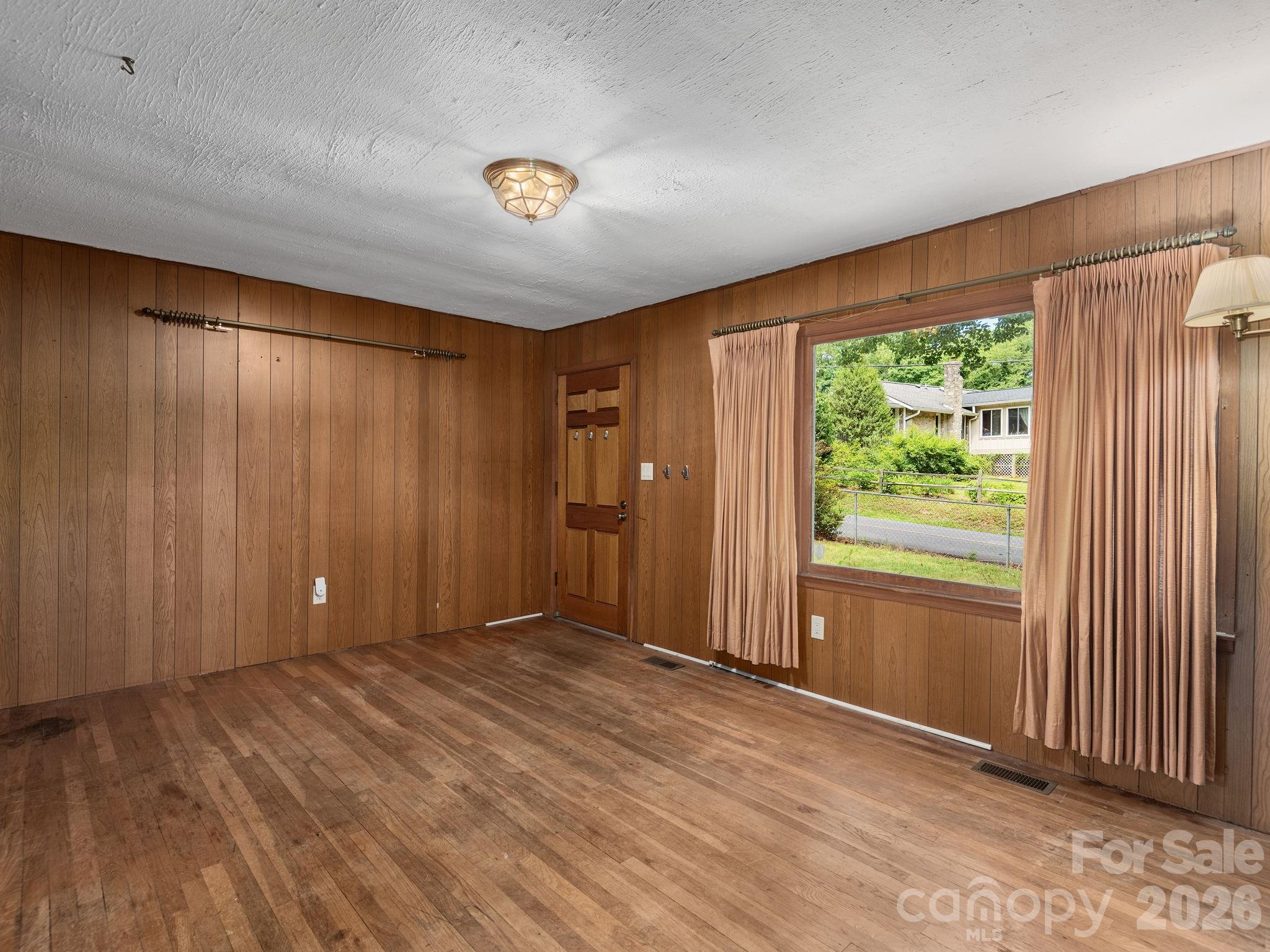 807 N Cherokee Avenue