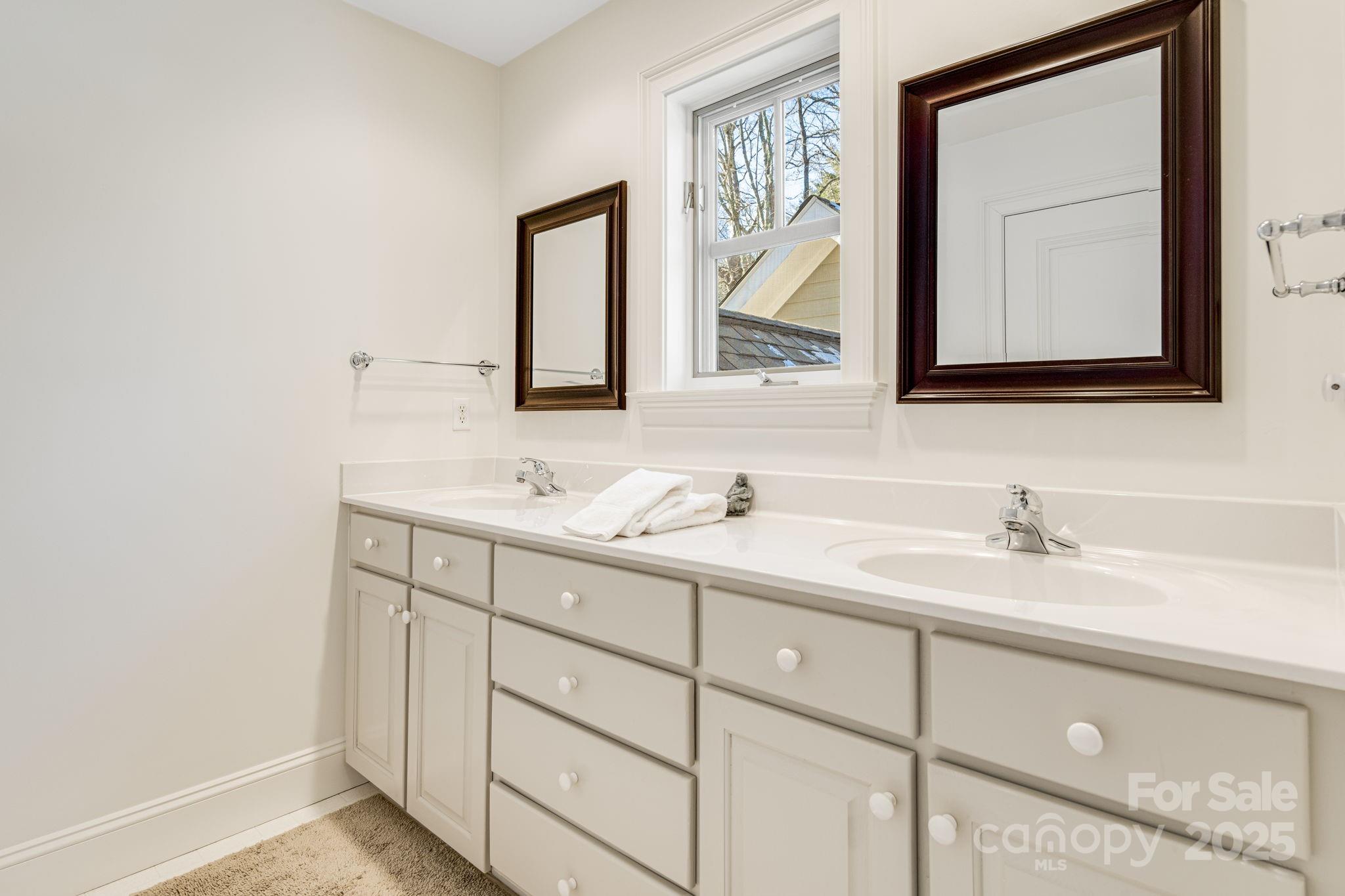 Lake Toxaway Estates - Residential