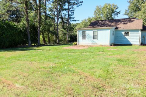 A home in Hickory