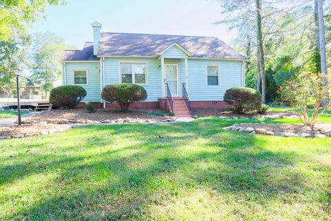 A home in Hickory