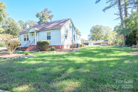 A home in Hickory