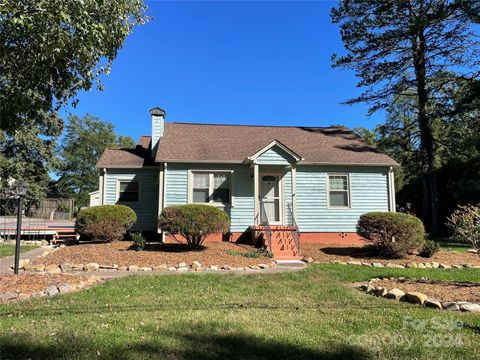 A home in Hickory