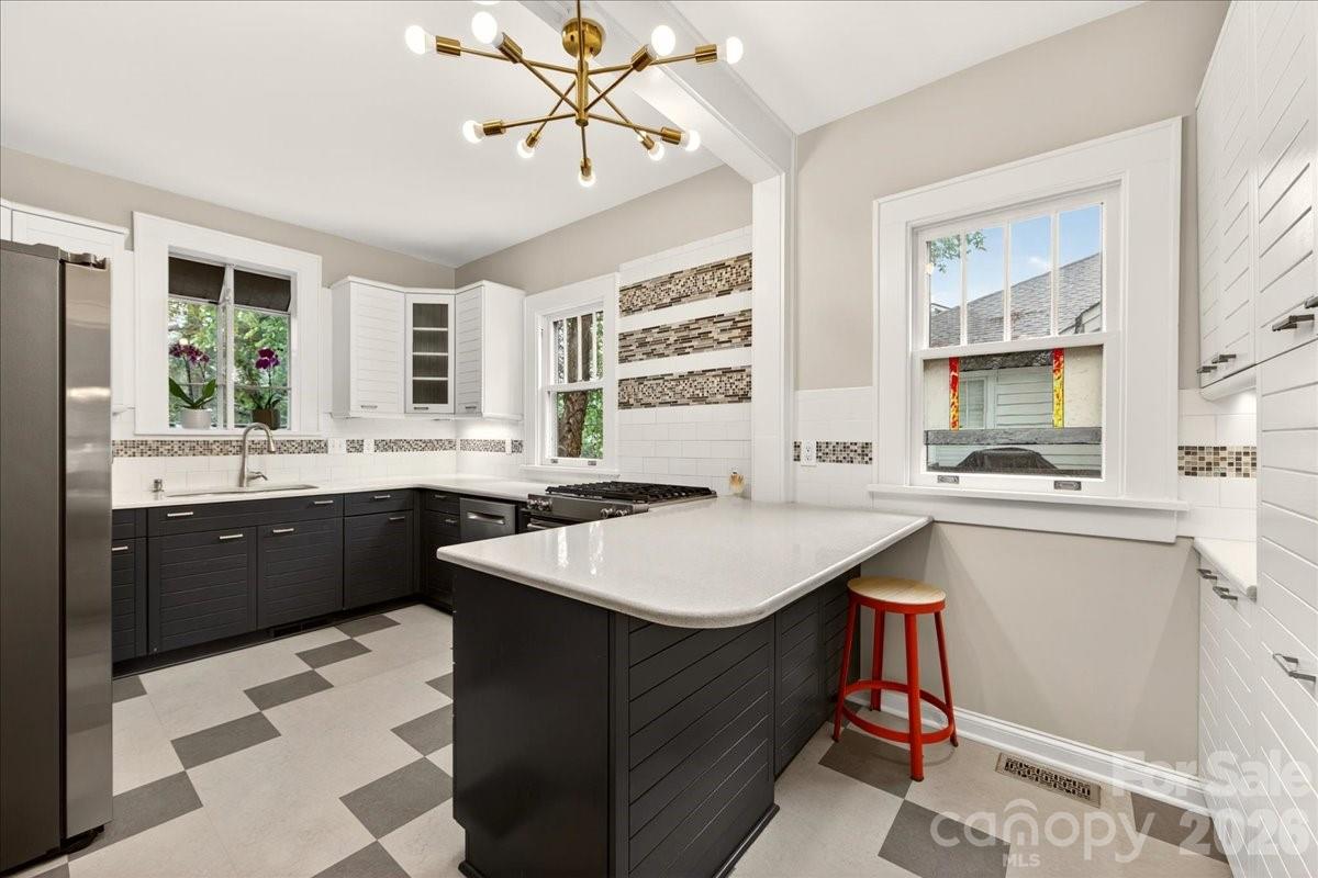 Elizabeth - Residential