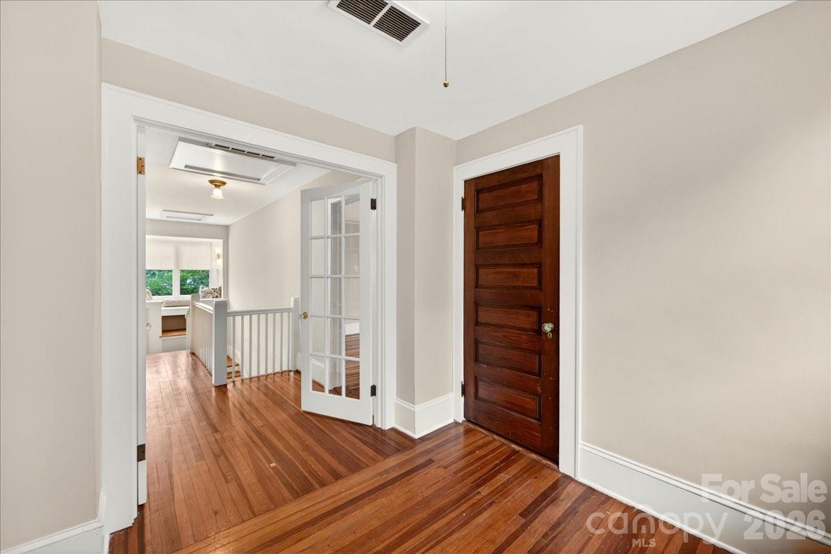Elizabeth - Residential
