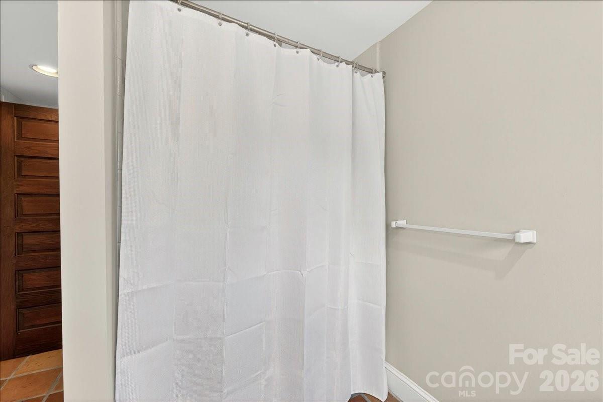 Elizabeth - Residential