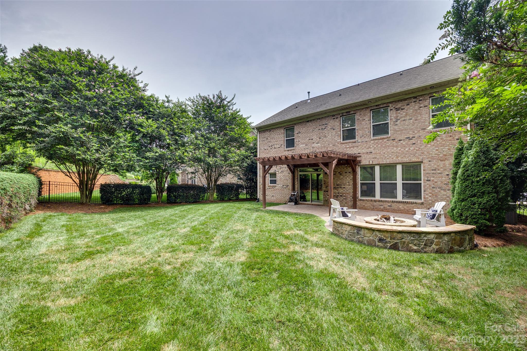 Barber Rock - Residential