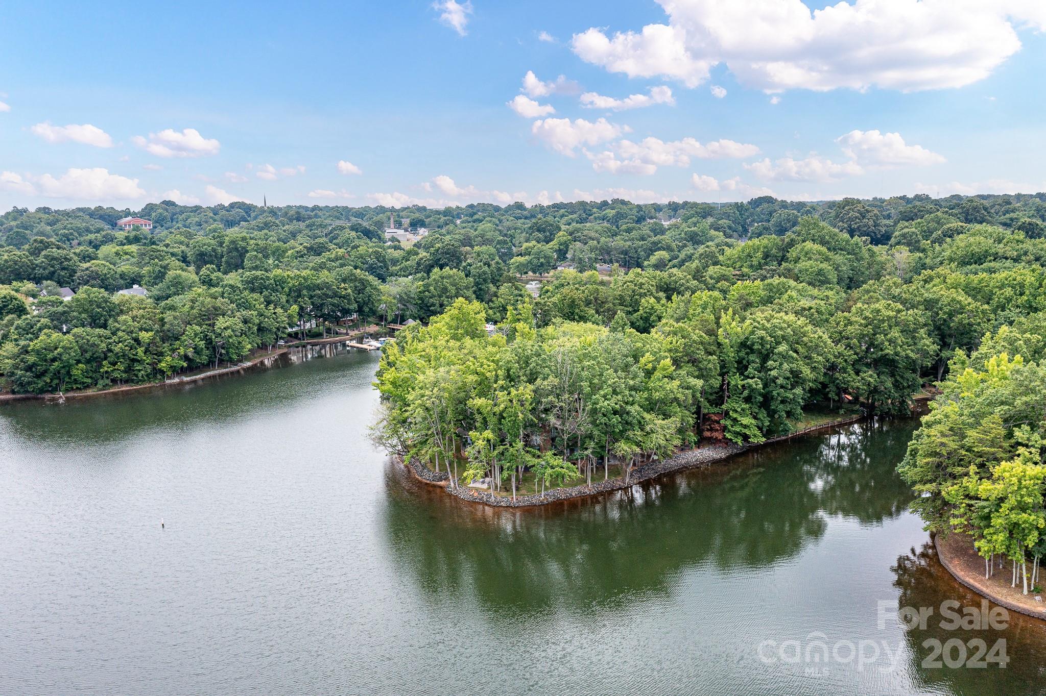 Spinnaker Cove - Residential