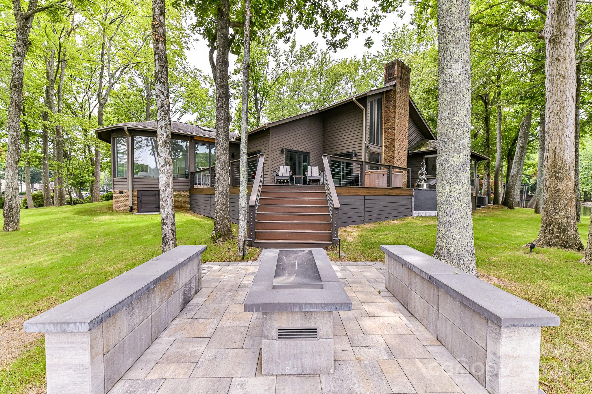 Spinnaker Cove - Residential