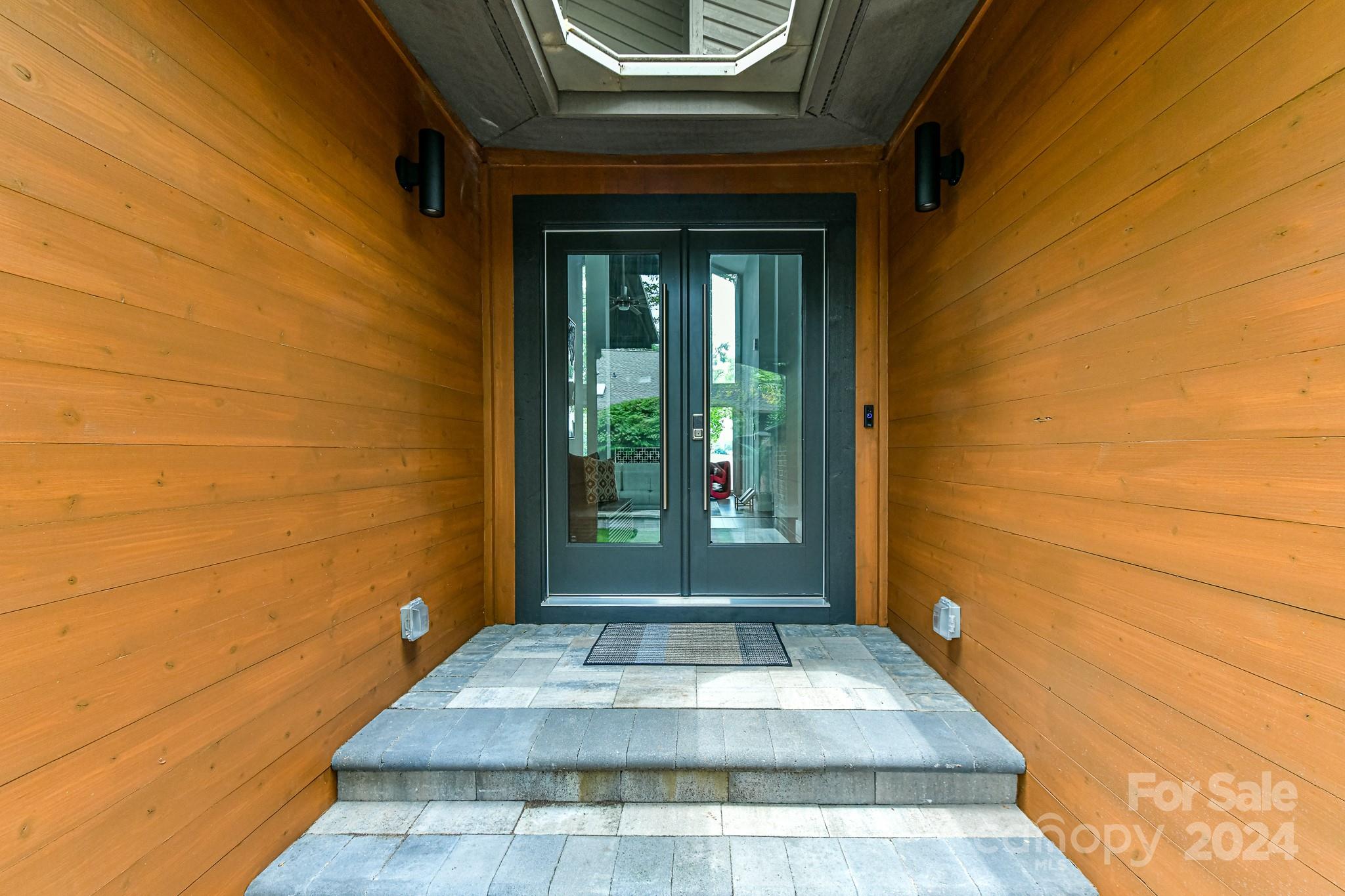 Spinnaker Cove - Residential