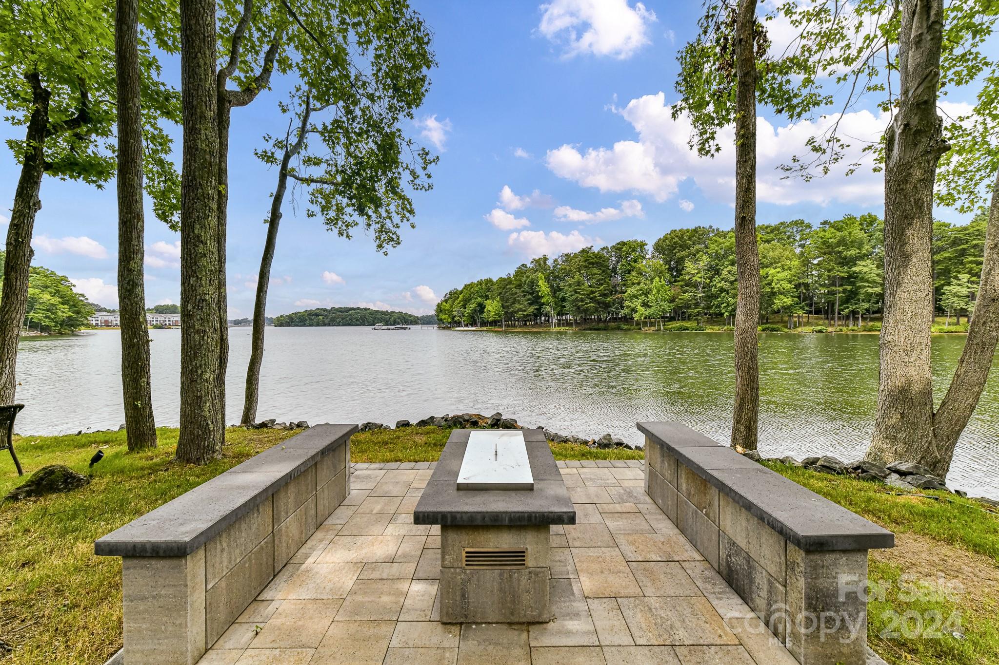 Spinnaker Cove - Residential