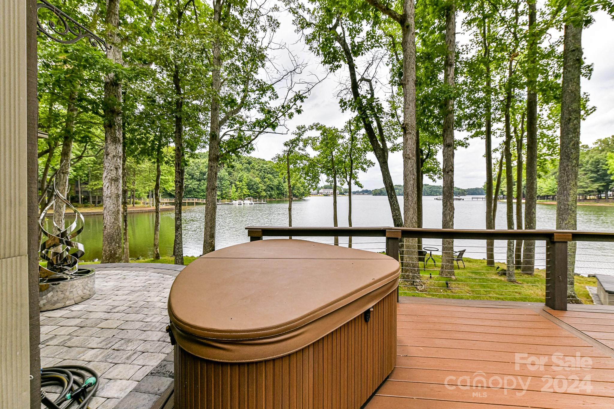 Spinnaker Cove - Residential