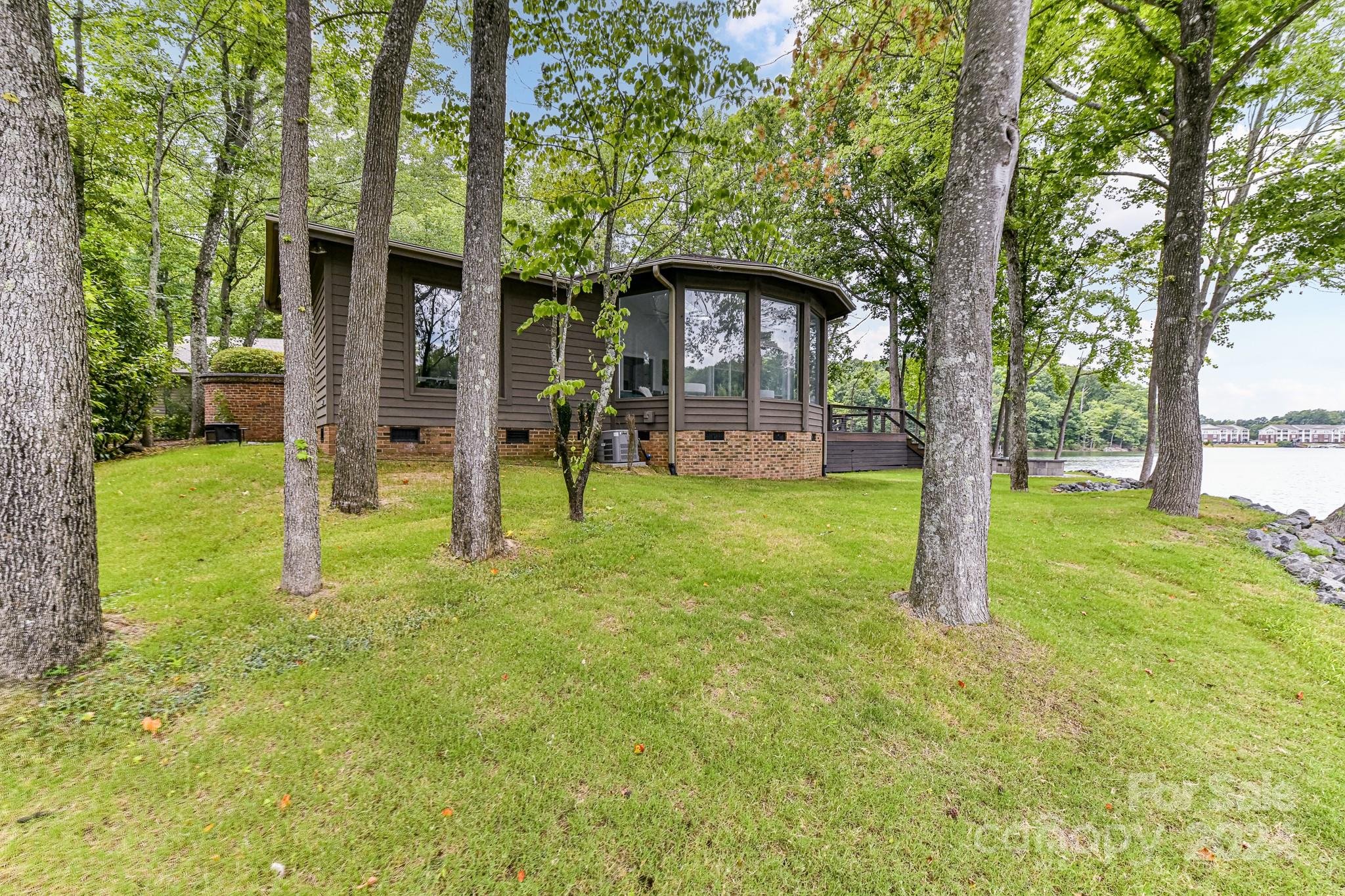 Spinnaker Cove - Residential