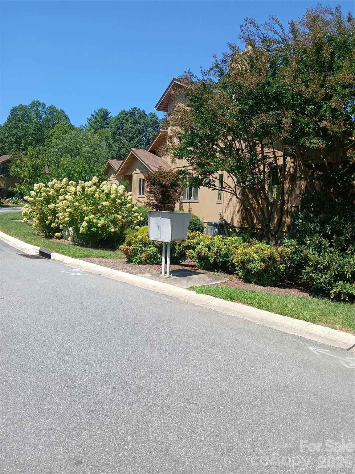 304 Red Oak Drive, Hendersonville, NC, 28791